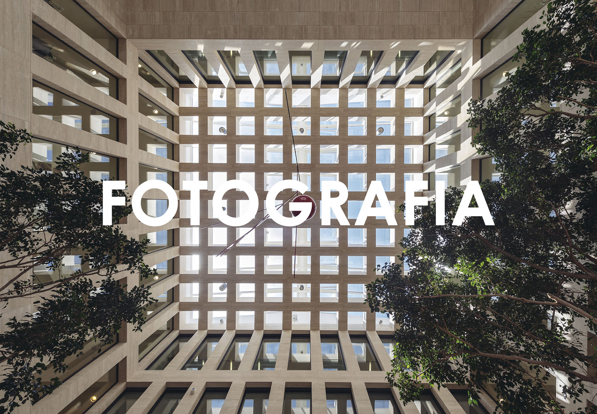 La Fotografia tra Architettura e Paesaggio. Dalla forza descrittiva delle immagini al dialogo tra interprete e committente