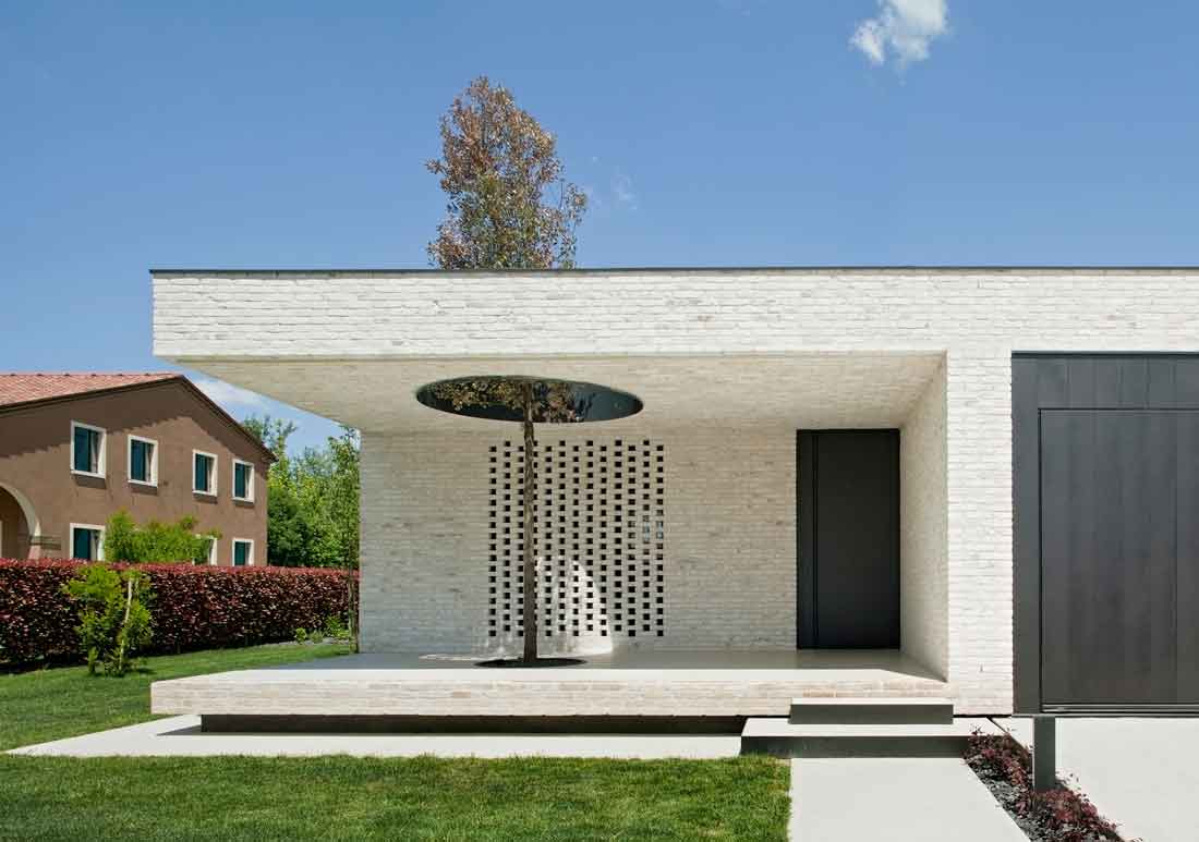 L'involucro edilizio nell'Architettura contemporanea. Sostenibilità e innovazione dei rivestimenti in laterizio faccia a vista