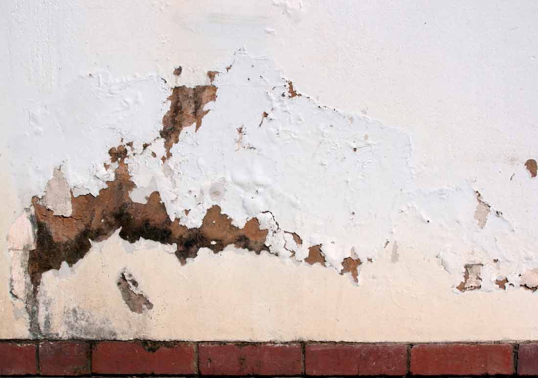 Il problema dell'umidità di risalita capillare nel recupero architettonico. Cause, danni e conseguenze