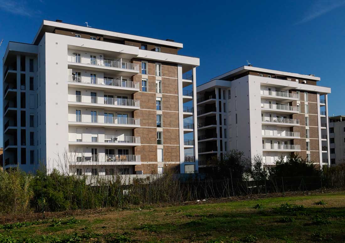 Edifici residenziali verso la nuova EPBD. Sistemi integrati di Climatizzazione ad aria e VMC senza unità esterna: casi studio e realizzazioni
