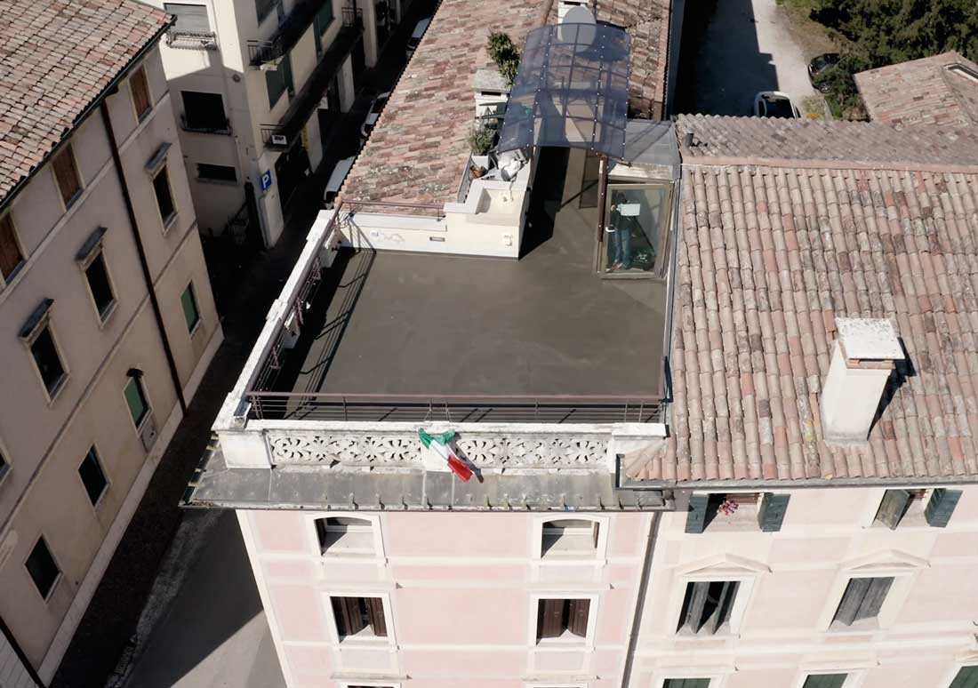 Impermeabilizzazione liquida nel progetto di balconi e terrazze. Normativa, stratigrafie e dettagli funzionali