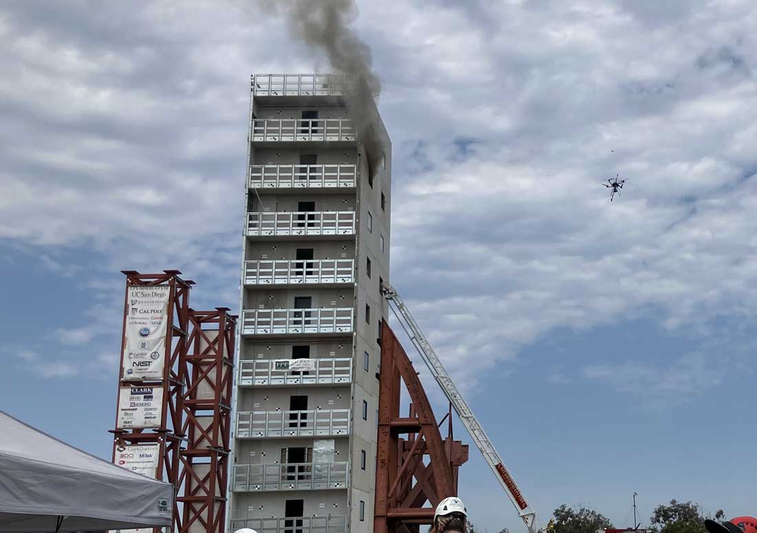 Costruire con profili in acciaio CFS. Dai sistemi intelaiati ai pannelli strutturali. Focus sulle prestazioni al fuoco