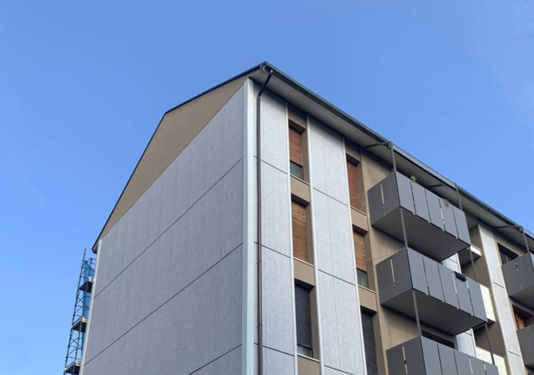 Riqualificazione di poli residenziali: sistemi a secco Off-site e soluzioni ibride per l'efficientamento dell'involucro