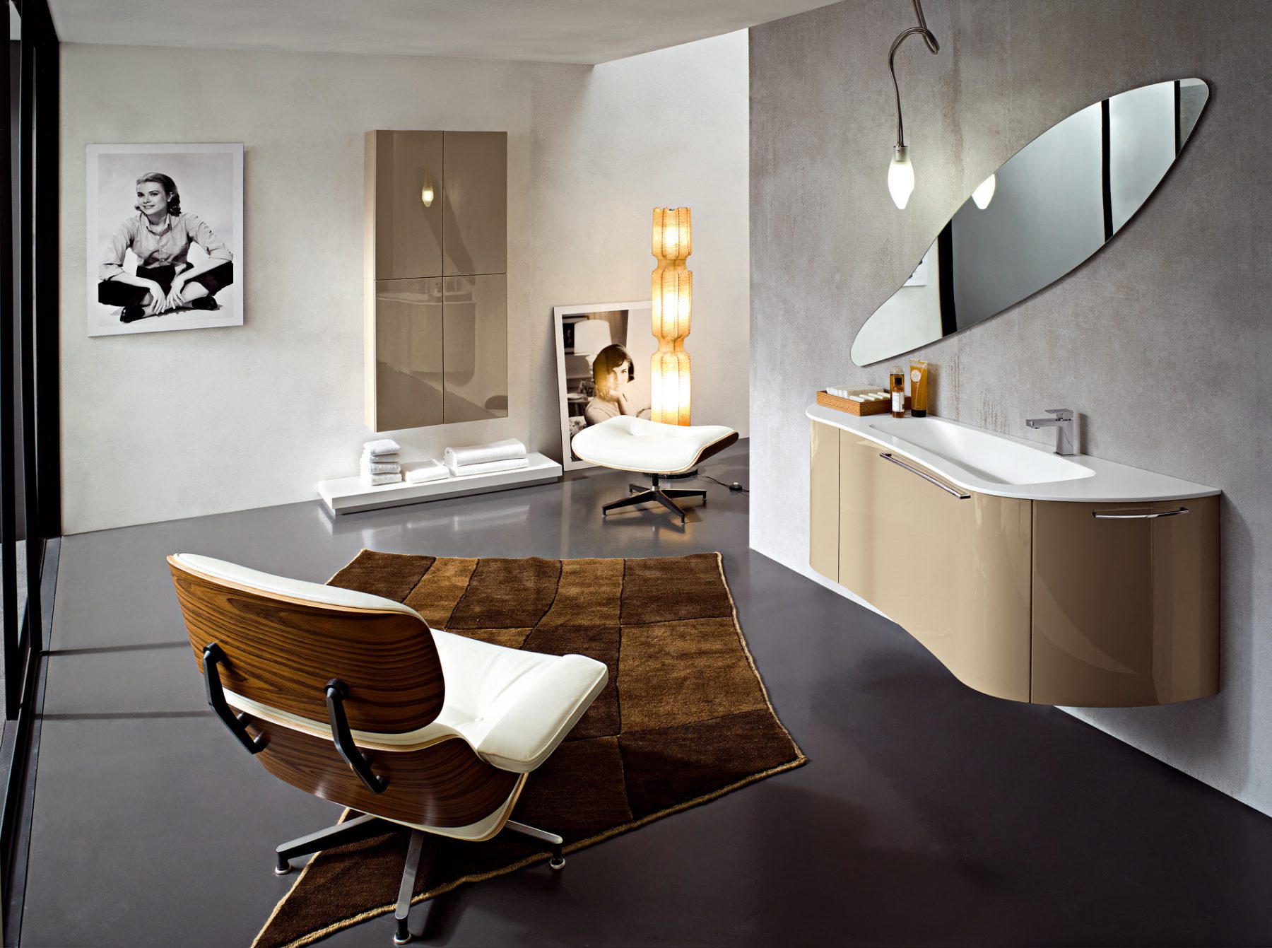 Furnish the bathroom between Minimal and Classic styles