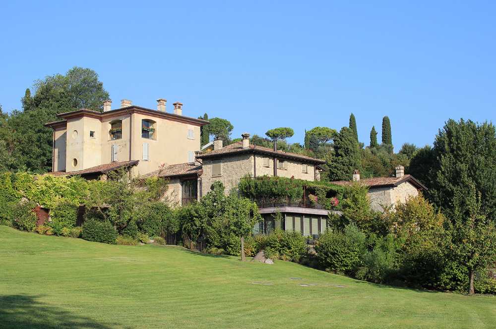 La perla del Garda. La pietra naturale ha permesso al borgo di rinnovarsi senza dimenticare il suo passato