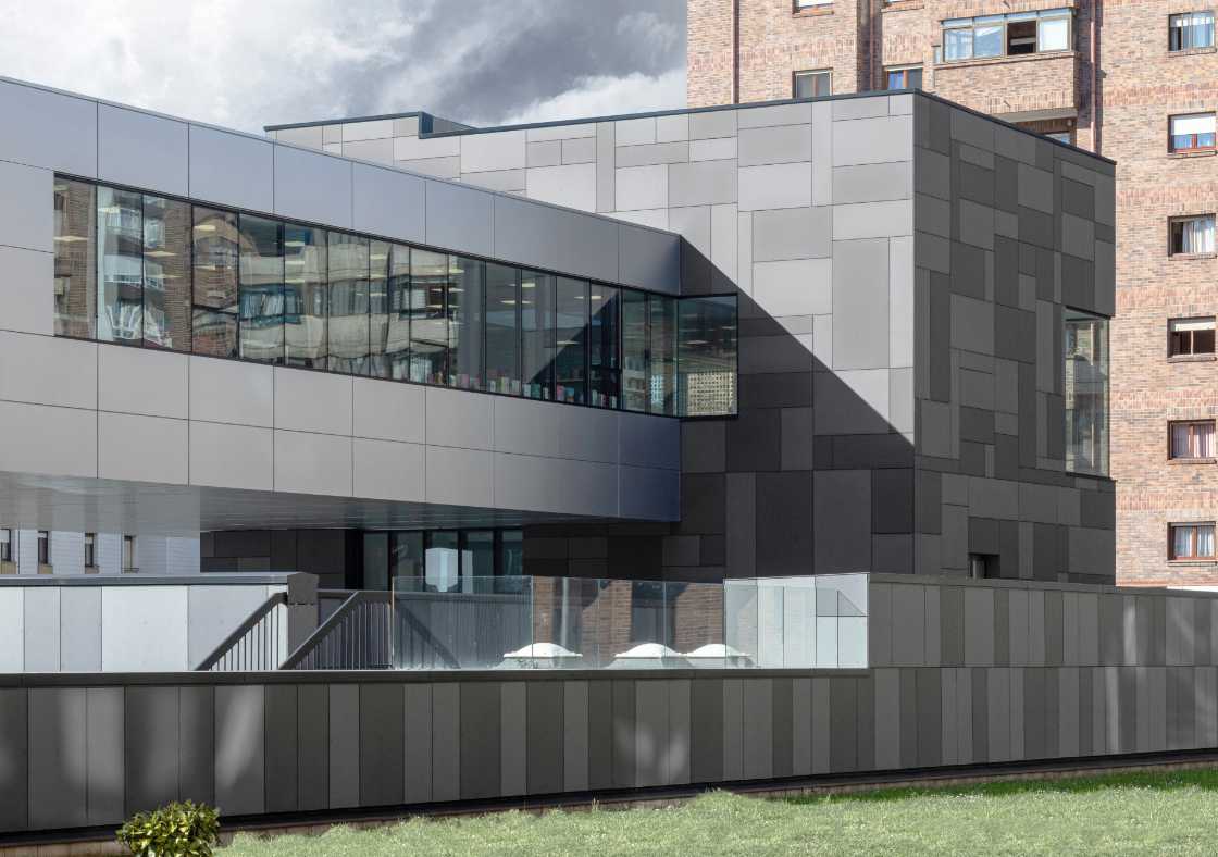Facciate ventilate e sostenibilità. Il progetto dell'involucro edilizio con pannelli in fibrocemento ecologico
