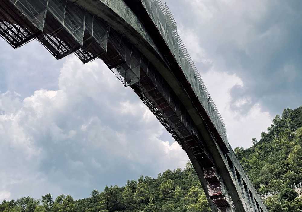 Infrastrutture & Interventi di risanamento e rinforzo strutturale con soluzioni leggere a base argilla espansa e materiali compositi innovativi