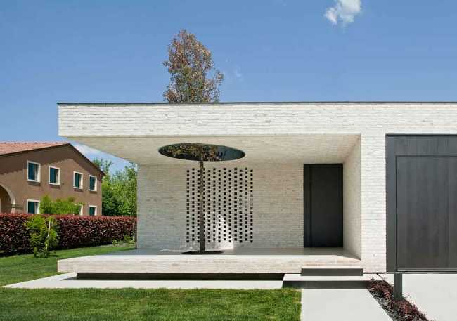 L'involucro edilizio nell'Architettura contemporanea. Sostenibilità e innovazione dei rivestimenti in laterizio faccia a vista