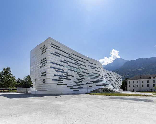 Saint-Gobain Italia pour le nouveau pôle universitaire de la Vallée d'Aoste