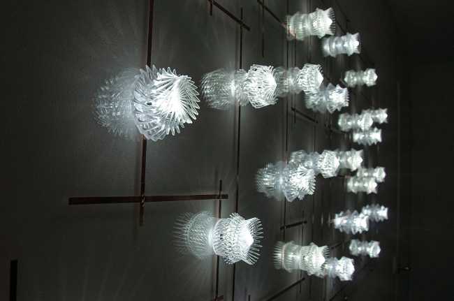 Heliodiscus, la lumière suspendue entre la mer et le ciel