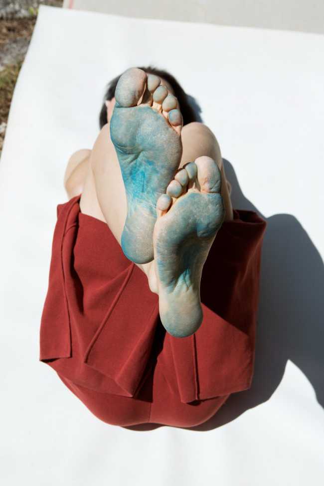 This Body Made of Stardust: le corps fragile et puissant de Viviane Sassen