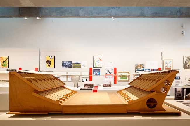 Stades. Architecture et mythe : quand le sport devient récit collectif.