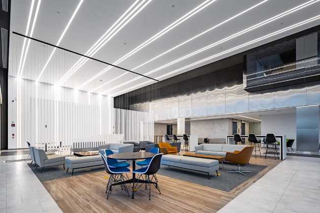 Bureaux Hines à Guadalajara en connexion avec le hall et l'extérieur