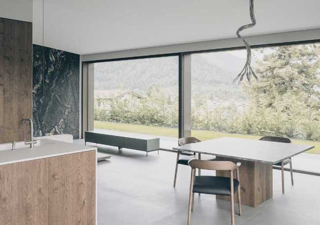 Serramenti Scorrevoli a Levitazione Magnetica: tra prestazione, innovazione ed estetica nell'architettura contemporanea