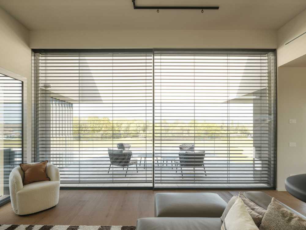 Panorama House, luce e controllo climatico