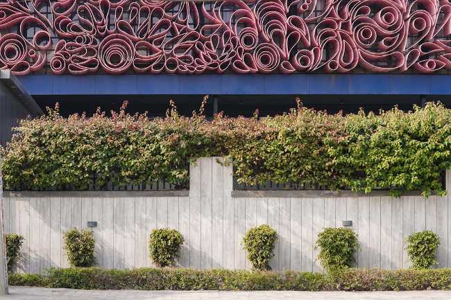 Tissus ondulés. Une identité architecturale pour Handtex Industries.