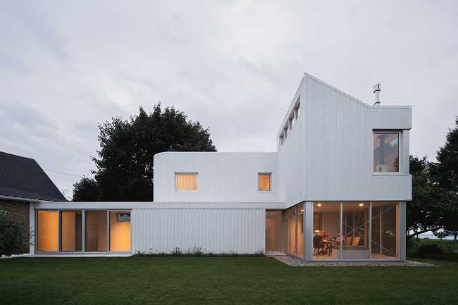 Retourner à la rivière, habiter le temps.