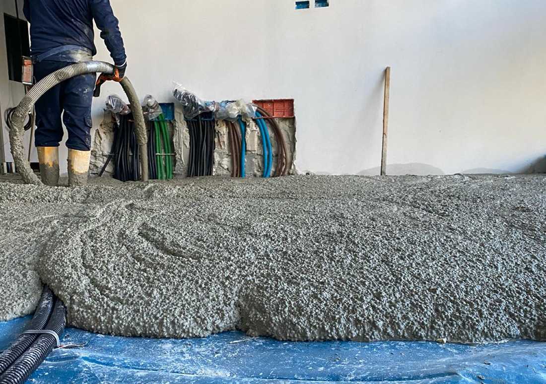 Progettare i sistemi radianti a bassa inerzia: normativa, stratigrafie e soluzioni costruttive